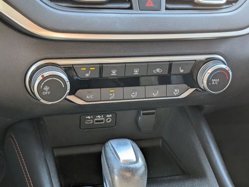 Used 2021 Nissan Altima 2.5 SR w/ SR Premium Package image 20