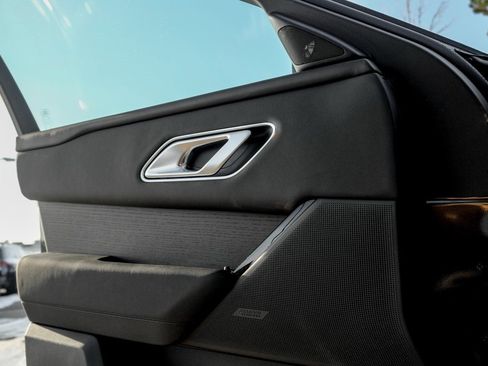 New 2026 Land Rover Range Rover Velar Dynamic SE image 11