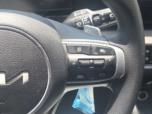 Used 2023 Kia Sportage LX AWD/4WD image 37