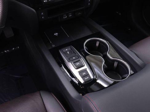 Certified 2025 Honda Ridgeline Black Edition image 12