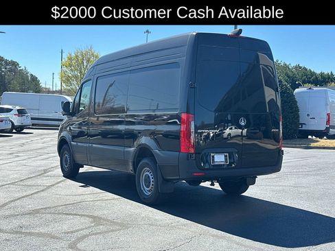 Used 2025 Mercedes-Benz Sprinter 2500 image 5
