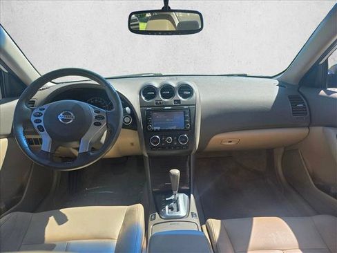 Used 2012 Nissan Altima 3.5 SR w/ Sport Pkg FWD image 25