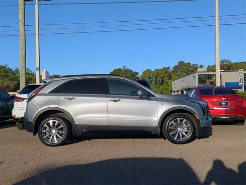 Used 2023 Cadillac XT4 Sport image 3