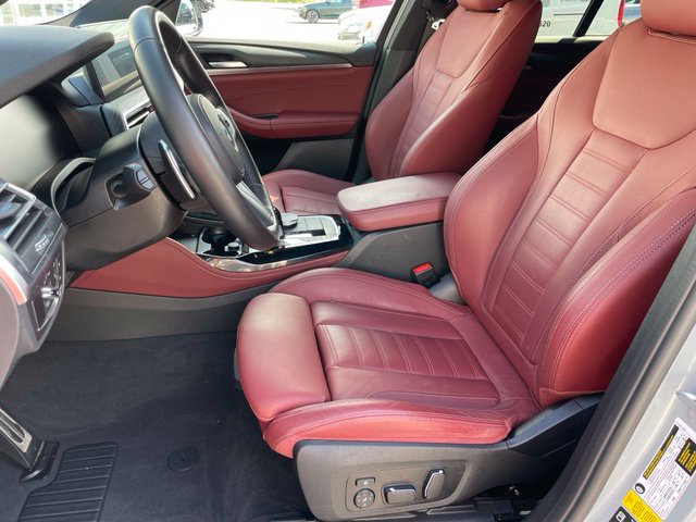 Used 2024 BMW X4 xDrive30i w/ Premium Package AWD/4WD image 6