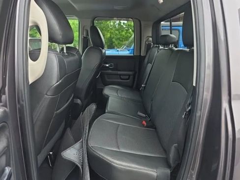 Used 2014 RAM 1500 Laramie RWD image 4