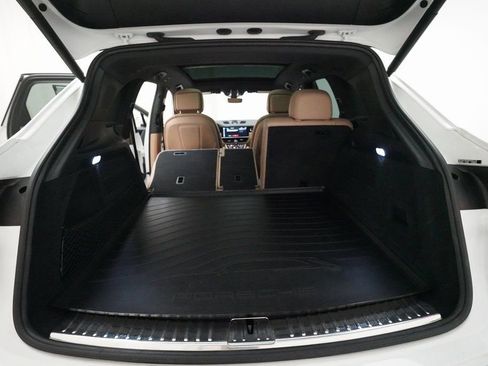 Certified 2019 Porsche Cayenne E-Hybrid image 30