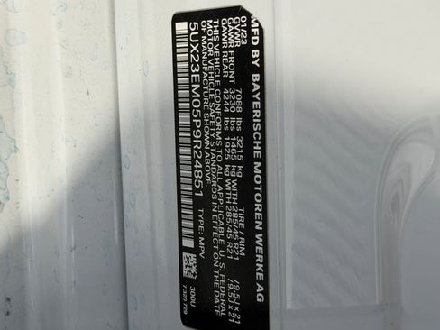 Used 2023 BMW X7 xDrive40i w/ Premium Package image 17