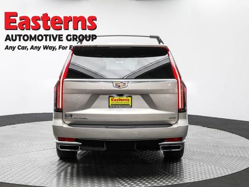 Used 2021 Cadillac Escalade ESV Premium Luxury Platinum image 6