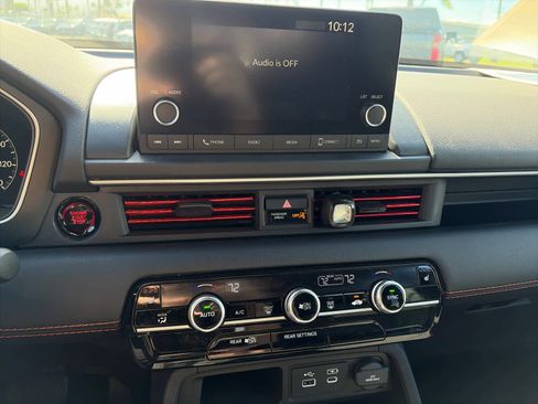 Used 2023 Honda Pilot Sport image 16