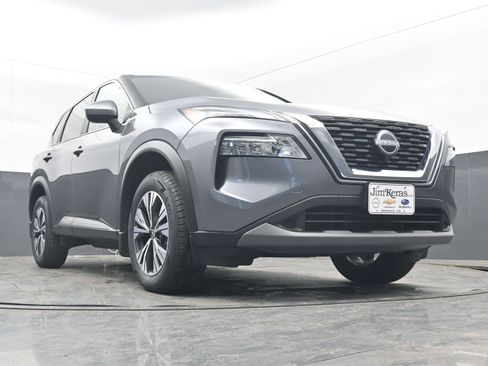 Certified 2023 Nissan Rogue SV image 22