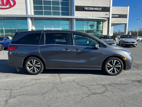 Used 2023 Honda Odyssey Touring image 12