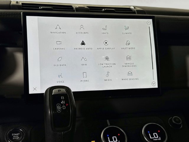 Certified 2023 Land Rover Defender 130 X-Dynamic SE AWD/4WD image 15