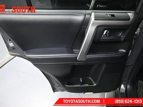 Used 2024 Toyota 4Runner SR5 Premium w/ Moonroof Package AWD/4WD image 28