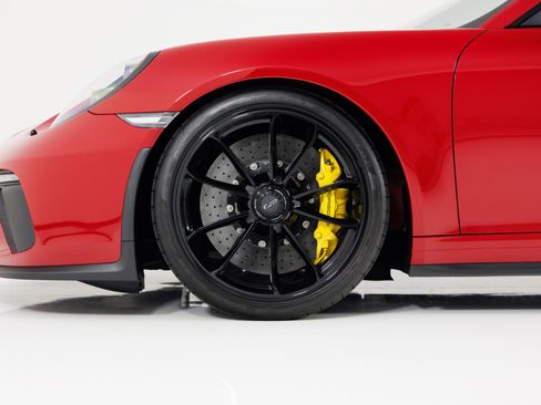 Used 2018 Porsche 911 GT3 RWD image 9