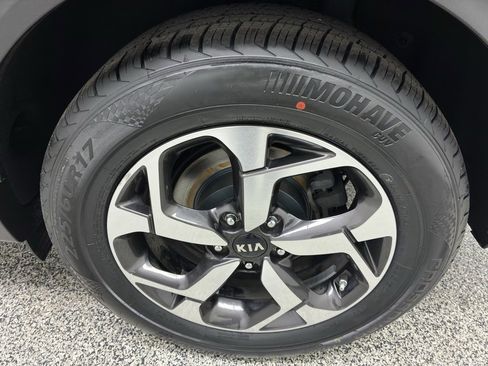 Used 2022 Kia Sportage LX image 11