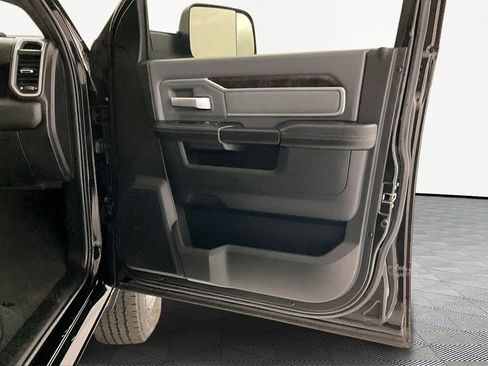 Used 2022 RAM 2500 Big Horn w/ Protection Group image 23