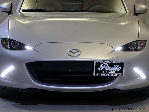 Used 2023 MAZDA MX-5 Miata Grand Touring w/ Weather Package image 6