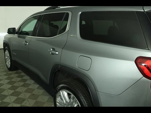 Used 2023 GMC Acadia SLE w/ Driver Convenience Package image 18