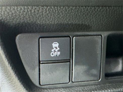 Certified 2024 Honda HR-V LX image 18