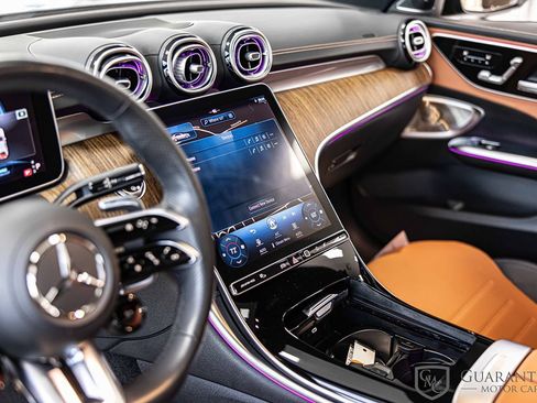 Used 2023 Mercedes-Benz C 43 AMG 4MATIC Sedan image 23