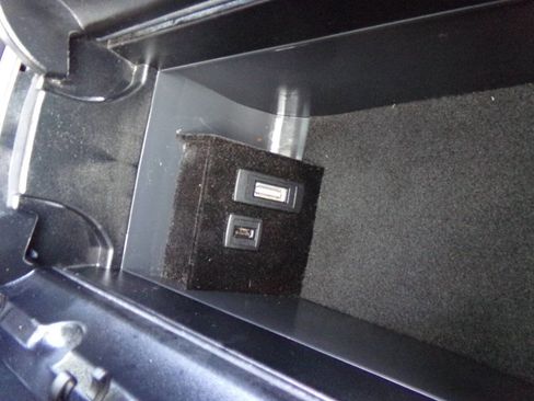 Used 2015 Mercedes-Benz E 350 4MATIC Sedan image 30