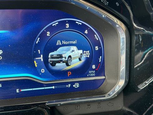 Used 2025 Chevrolet Silverado 1500 LT Trail Boss w/ Convenience Package II image 34