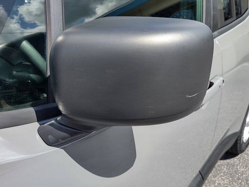 Used 2020 Jeep Renegade Sport w/ Sport Appearance Group FWD image 9