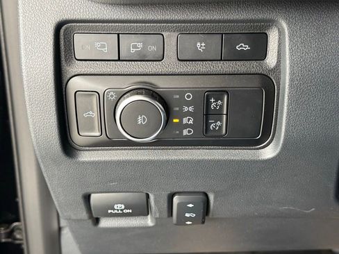 Used 2023 Ford F250 Platinum image 38