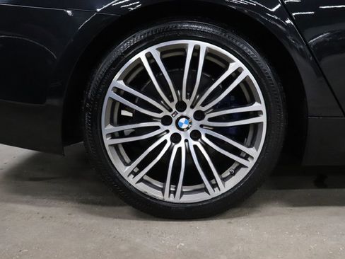 Used 2018 BMW M550i xDrive image 35