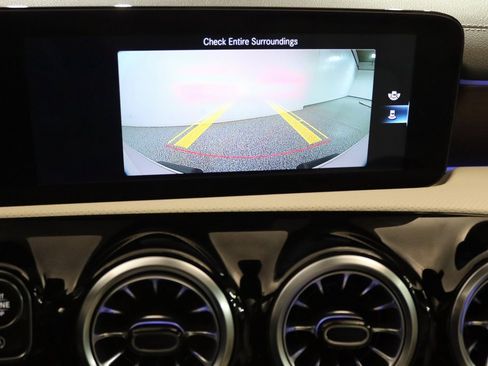 Used 2022 Mercedes-Benz CLA 250 4MATIC image 18