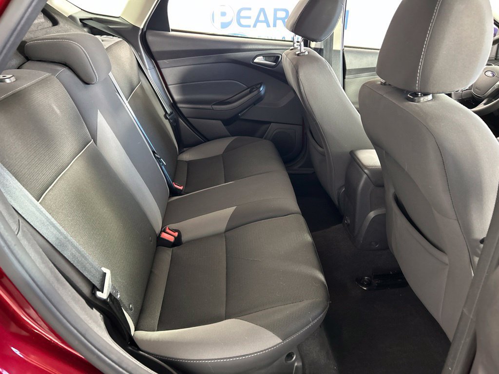 Used 2014 Ford Focus SE FWD image 23
