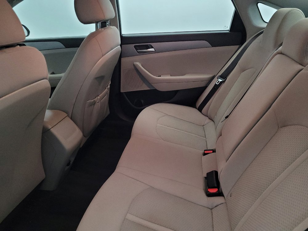Used 2019 Hyundai Sonata SE FWD image 18