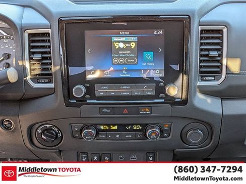 Used 2024 Nissan Frontier SV w/ SV Convenience Package image 29