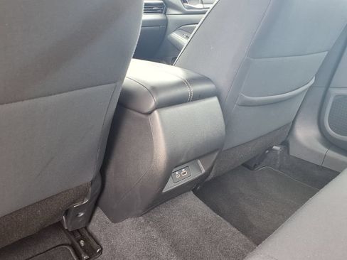 Used 2025 Nissan Altima 2.5 SV FWD image 18