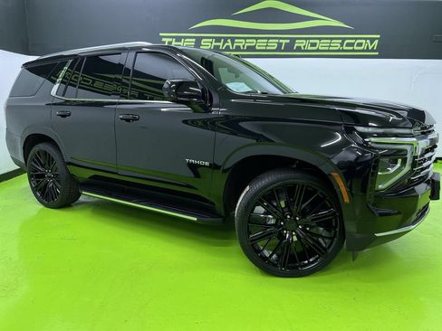 Used 2025 Chevrolet Tahoe LT AWD/4WD image 1