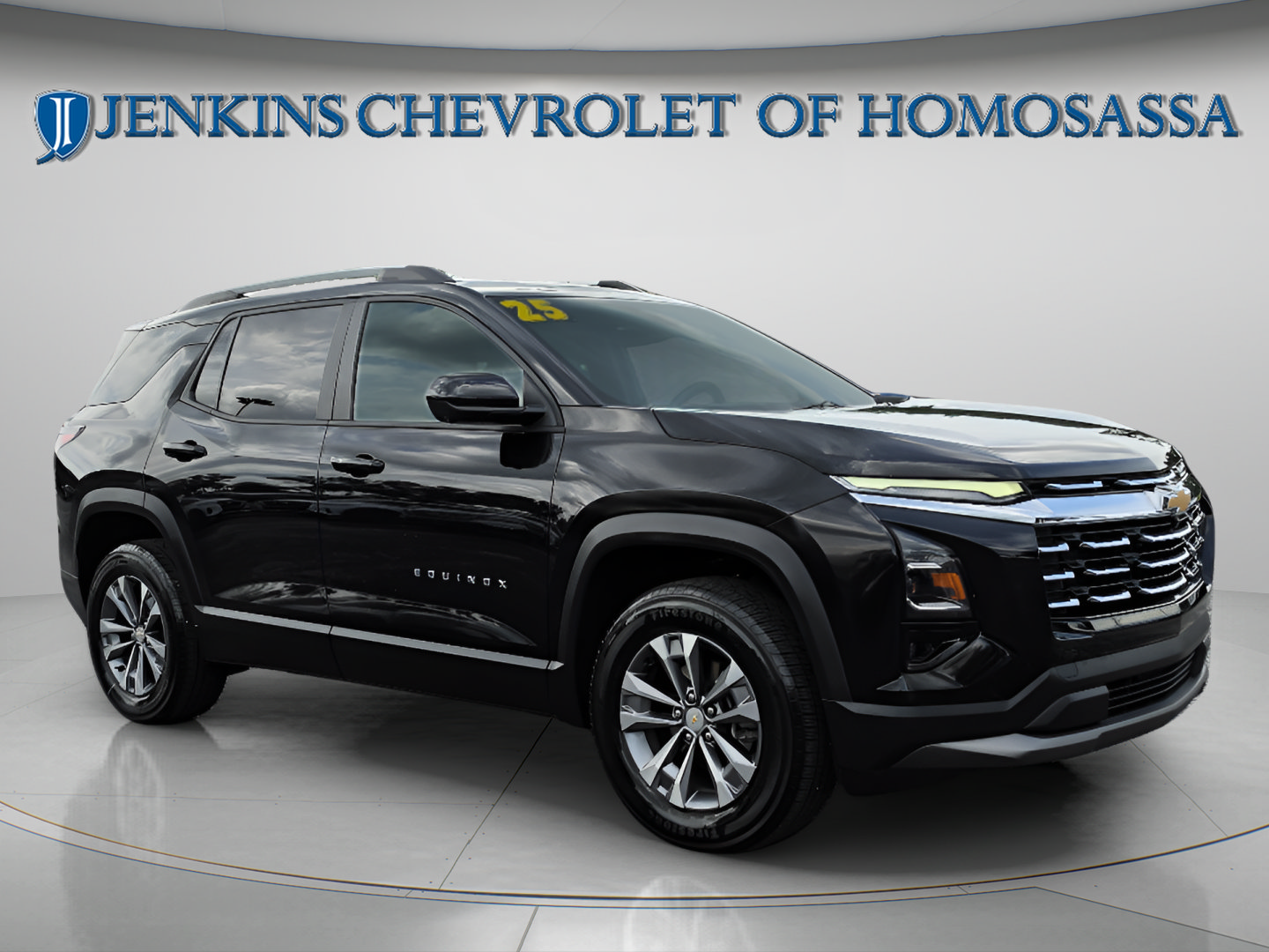 Used 2025 Chevrolet Equinox LT w/ Convenience Package II FWD image 2