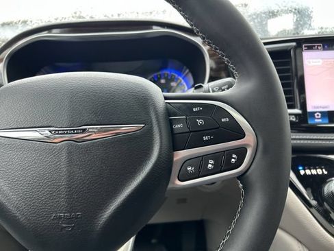Used 2024 Chrysler Pacifica Limited w/ Uconnect Theater Family Group AWD/4WD image 32