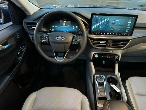 Used 2023 Ford Escape Platinum w/ Class II Trailer Tow Package image 13