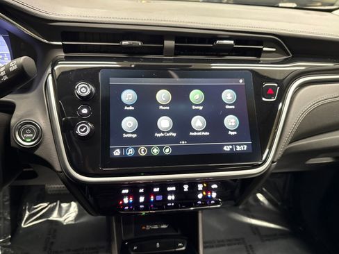 Used 2023 Chevrolet Bolt EUV LT w/ Convenience Package image 21