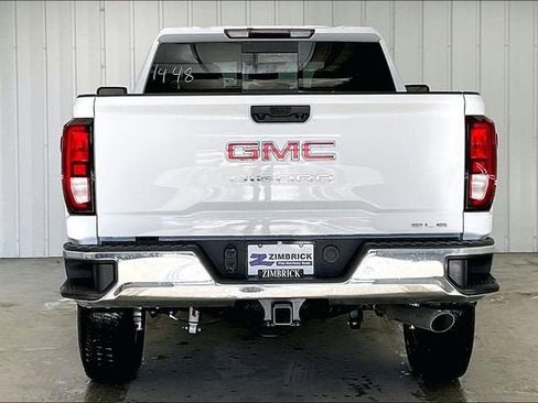 New 2026 GMC Sierra 2500 SLE AWD/4WD image 4