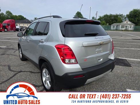 Used 2016 Chevrolet Trax LT FWD image 3