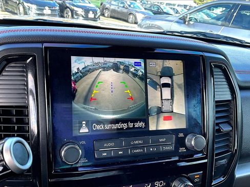 Used 2021 Nissan Titan PRO-4X w/ Pro-4x Convenience Package image 14