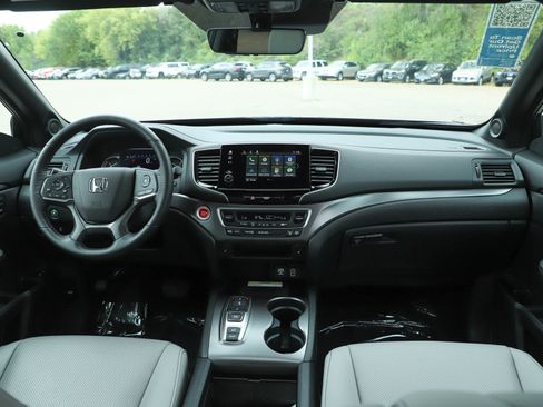 Used 2023 Honda Passport EX-L image 13