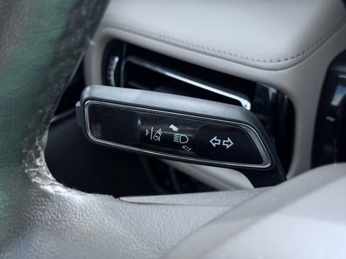 Certified 2023 Lincoln Nautilus AWD w/ Premium Package image 29