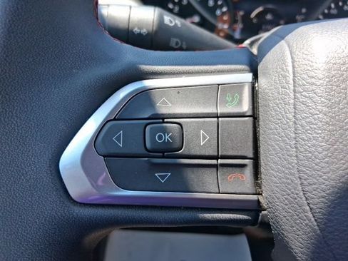 Used 2025 Jeep Compass Trailhawk AWD/4WD image 24