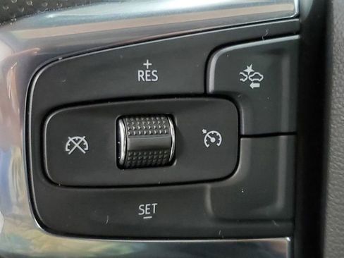 Used 2025 Chevrolet Blazer LT FWD image 31