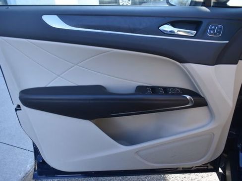 Used 2019 Lincoln MKC Reserve w/ MKC Climate Package image 19