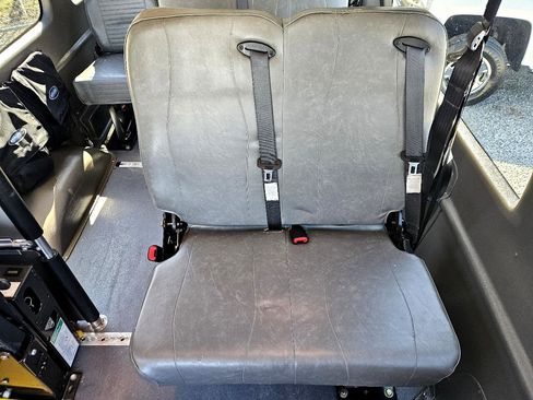 Used 2014 Ford E-350 and Econoline 350 Extended Super Duty w/ Power Group image 31