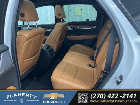Used 2020 Cadillac XT5 Premium Luxury w/ LPO, Floor Liner Package image 11