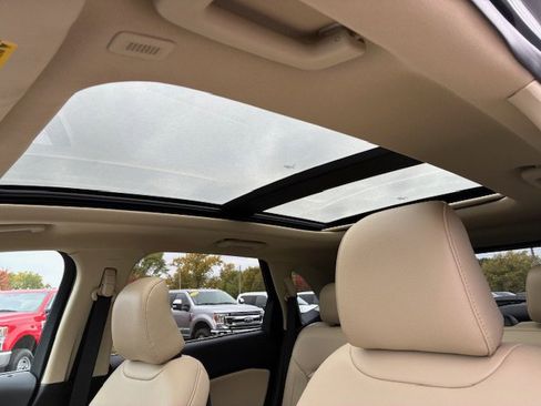 Used 2023 Ford Edge SEL w/ Convenience Package image 29